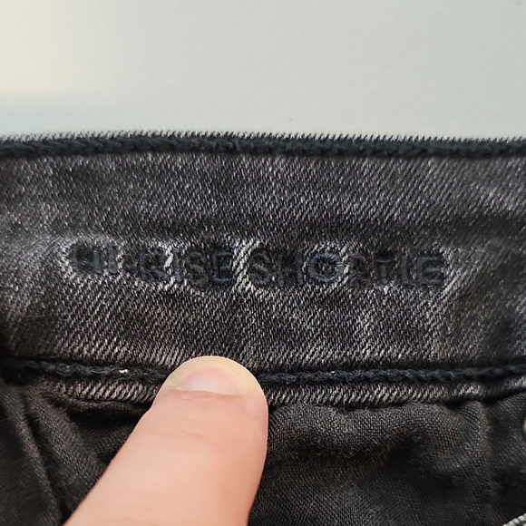 American Eagle Size 6 Next Level Stetch Black Distressed Denim Shorts - Picture 7 of 8